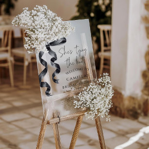 Sie bindet den Schwarzen Bow Bridal Begrüßung Acrylschild