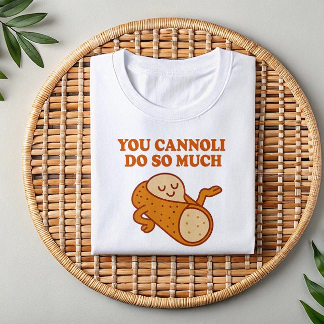 Sie Cannoli tun so viel | Funny Italian Pub Shirt (Von Creator hochgeladen)