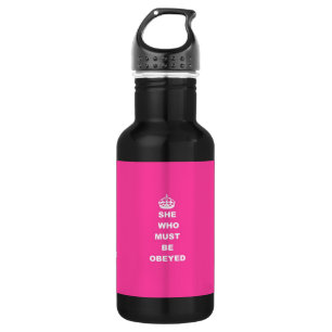 Sie, die befolgt werden muss trinkflasche