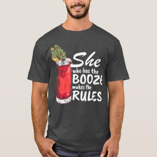 Sie, die den Schwung hat, macht die Regeln zum Bar T-Shirt