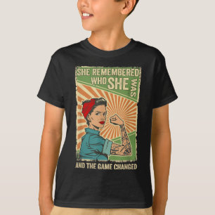 Sie erinnerte sich daran, wer sie war, und das Spi T-Shirt