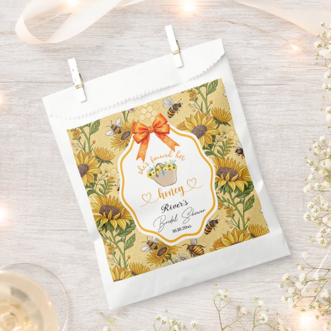 Sie fand ihr Honey-Brautparty Geschenktütchen (Ausgeschnitten)