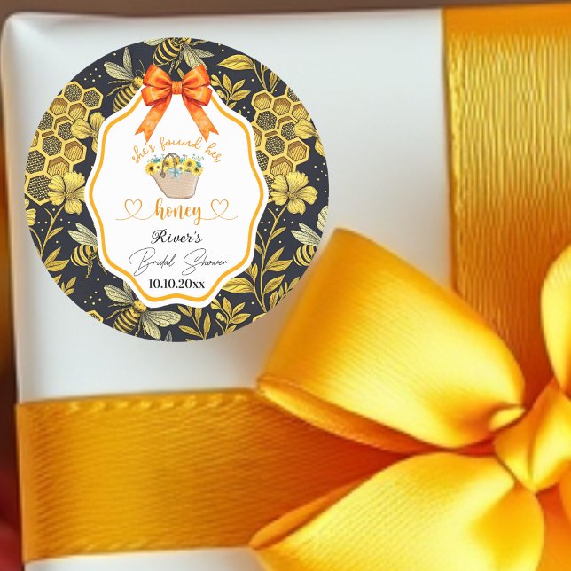 Sie fand ihr Honey-Brautparty Runder Aufkleber (Von Creator hochgeladen)