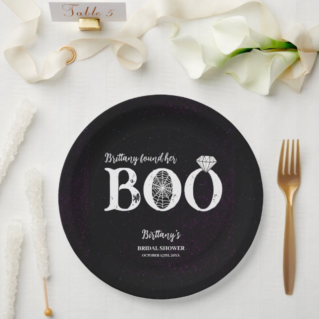 Sie fand ihr schwarzes Halloween-Brautparty Pappteller (Hochzeit)