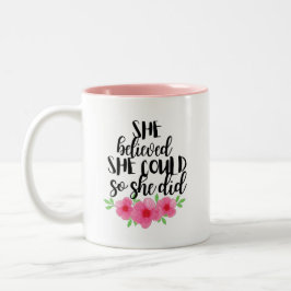 Sie glaubte, dass sie das tun könne zweifarbige tasse