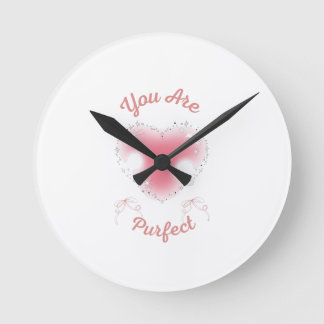 Sie haben einen gewissen Anspruch Runde Wanduhr