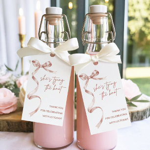 Sie heiratet! Moderne Babyparty zur Hochzeit Geschenkanhänger