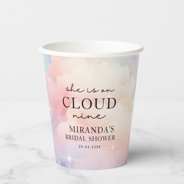 Sie ist auf Cloud 9 Dreamy Stars Brautparty Pappbecher (Vorderseite)