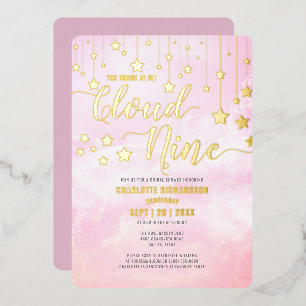 Sie ist auf Cloud Nine Dreamy Pink Brautparty Folieneinladung
