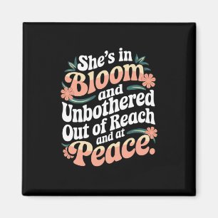 Sie ist blühend und stört sich nicht und magnet