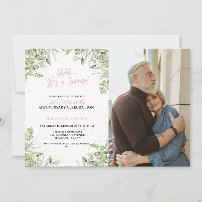 Sie ist ein überraschender 50. Hochzeitstag Einladung (Vorderseite)