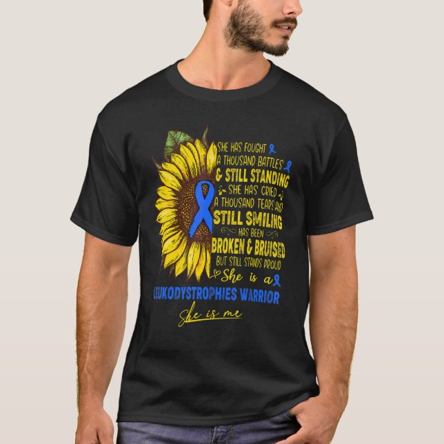 Sie ist eine Leukodystrophie Kriegerin, die ich bi T-Shirt (Vorderseite)