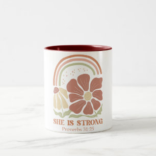 Sie ist eine starke Bibelverse Zweifarbige Tasse