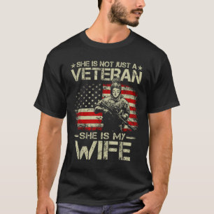 Sie ist keine Veteran sie ist meine Frau Armee Fra T-Shirt