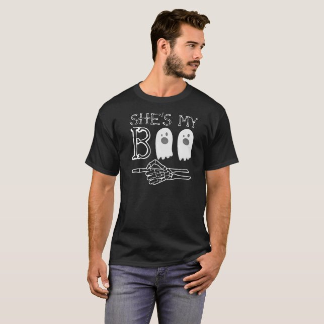 Sie ist mein Boo-Paar-Liebe-Verhältnis Halloween T-Shirt (Vorne ganz)