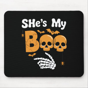 Sie ist mein Boo-Skelett-Paare passendes Halloween Mousepad