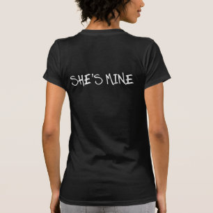 SIE IST MEIN. ICH BIN HIER. LESBISCHE SHIRTS. T-Shirt