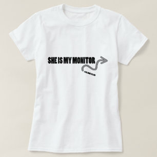 Sie ist mein Monitor T-Shirt