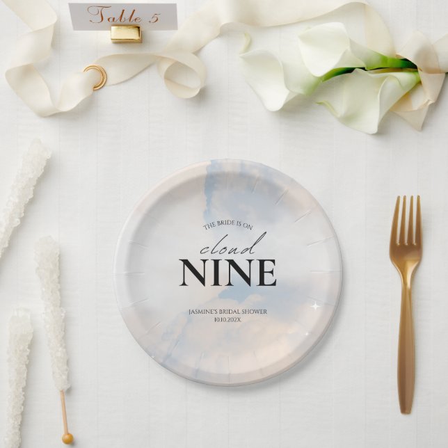 Sie ist On Cloud 9 Brautparty Dreamy Pastel Sky Pappteller (Hochzeit)