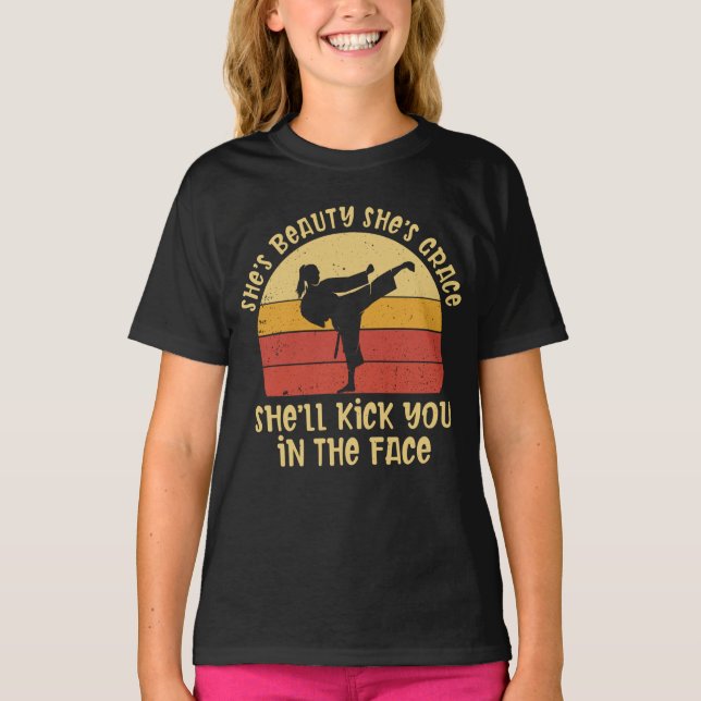 Sie ist schön, dass sie dich im Fach tötet T-Shirt (Vorderseite)