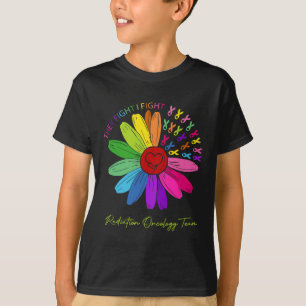 Sie kämpfen gegen mich. Onkologie-Team. Strahlungs T-Shirt
