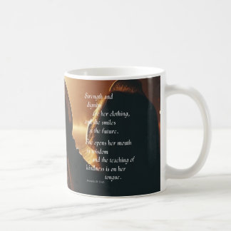 Sie lächelt über die Zukunft Kaffeetasse