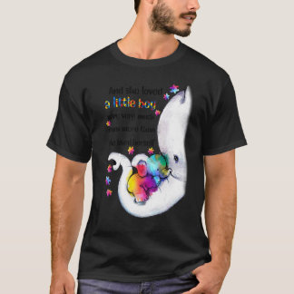 Sie liebte einen kleinen Jungen sehr Autism Awaren T-Shirt