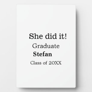 Sie machte es graduiert hinzufügen Namen Klasse vo Fotoplatte