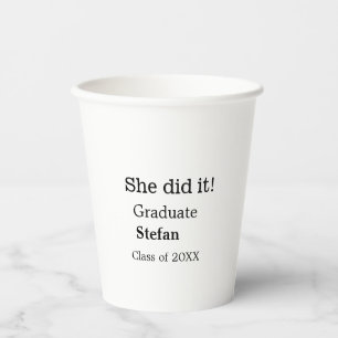 Sie machte es graduiert hinzufügen Namen Klasse vo Pappbecher