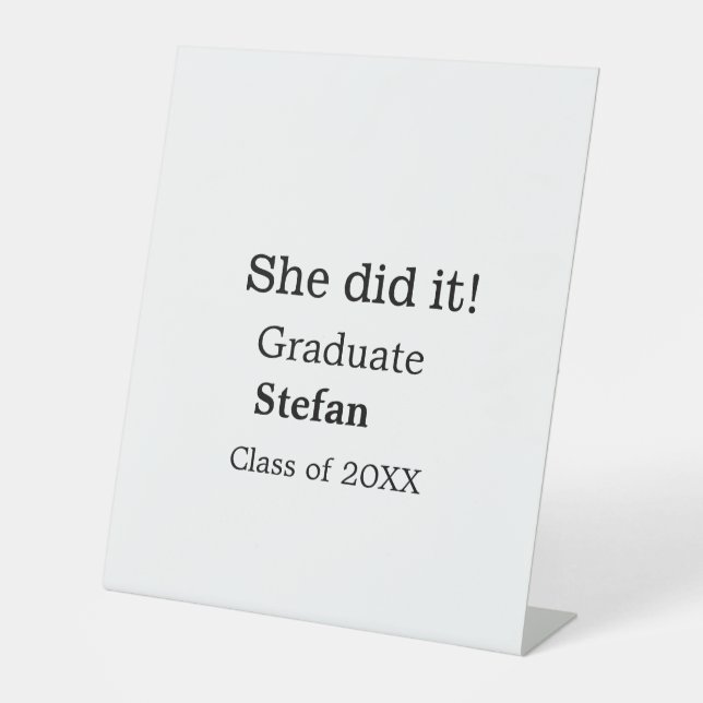 Sie machte es graduiert hinzufügen Namen Klasse vo Sockelschild (Vorderseite)