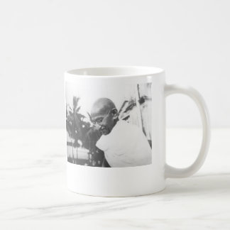 "Sie müssen die Änderung sein, die Sie im wor Kaffeetasse