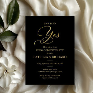 Sie sagte Ja Black Gold Script Engagement Party Einladung