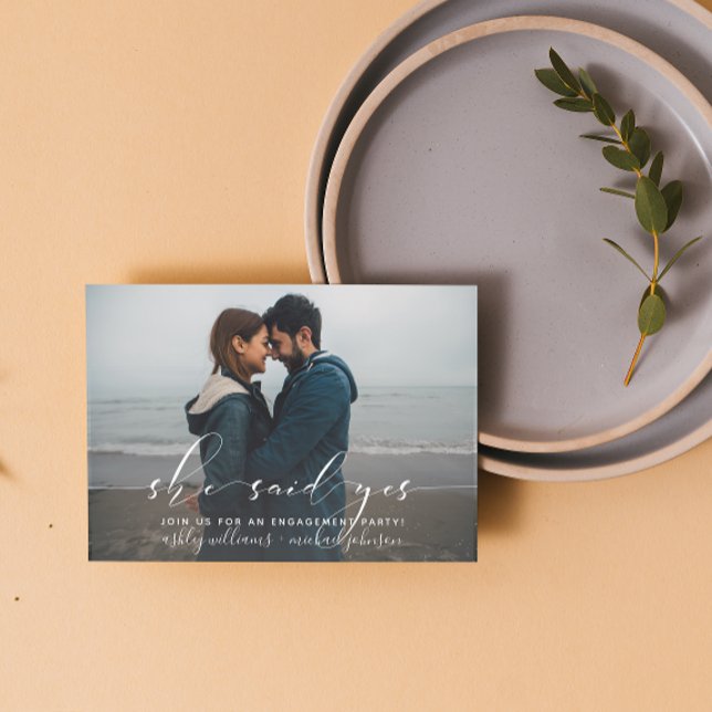 Sie sagte ja, Calligrafy Engagement Partei einlade Postkarte (Engaged & Excited! Join Us for the Party 🥂💍 [Personalize Here])