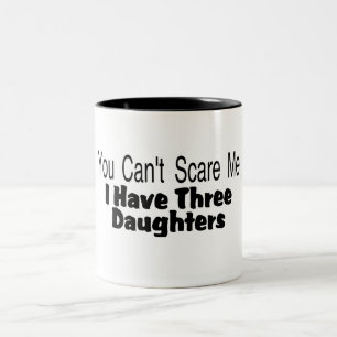 Sie schräg erschrecken mich, den ich drei Töchte Zweifarbige Tasse