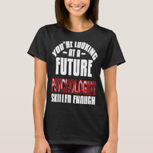 Sie sehen einen zukünftigen Psychologen, der geler T-Shirt
