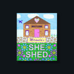 Sie Shuit Woman Höhlengarten Hütte Personalisierte Leinwanddruck<br><div class="desc">Die "She Shed" ist die Antwort der Frau auf die Männerhöhle. Dieses originelle, wunderschöne Leinwand-Design ist für Frauen, die Liebe haben, in ihren eigenen Hinterhof zu entkommen. Es zeigt einen niedlichen Holzschuppen, einen weißen Zaun, Kopfsteinpflaster, einen fliegenden Blauvogel und einen Garten mit Blume. Die Worte "She Shed" haben auch ein...</div>