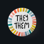 Sie / sie Pronouns Rainbow Handschrift Stolz Button<br><div class="desc">Dekorieren Sie Ihr Outfit mit diesem coolen Kunstknopf. Macht ein großartiges Geschenk! Sie können ihn anpassen,  die Hintergrundfarben ändern und auch Text hinzufügen. Karo in meinem Shop für viel mehr Farben und Muster! Lass mir Bescheid,  wenn du auch etwas Gewohntes willst.</div>
