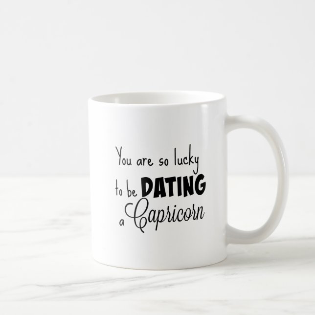 Sie sind, also glücklich verabredete zu sein einen kaffeetasse (Rechts)