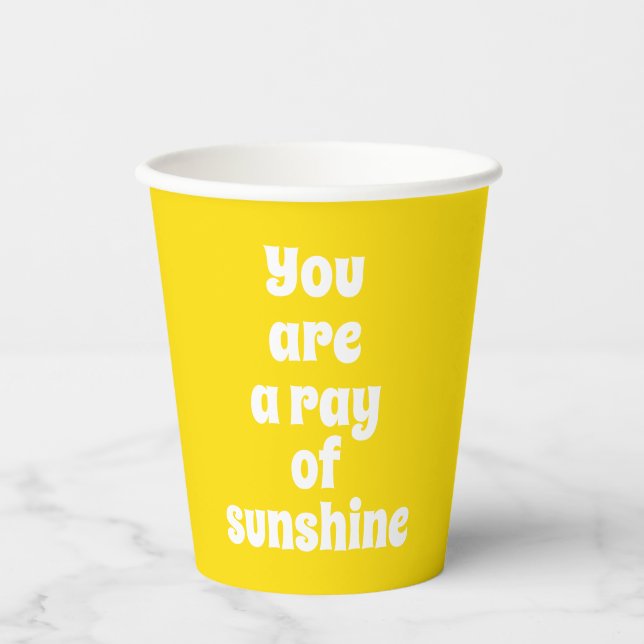 Sie sind ein Lichtstrahl, sonnig und gelb niedlich Pappbecher (Vorderseite)