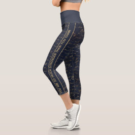 Sie sind stärkere inspirierende blaue Goldschrifte Capri Leggings