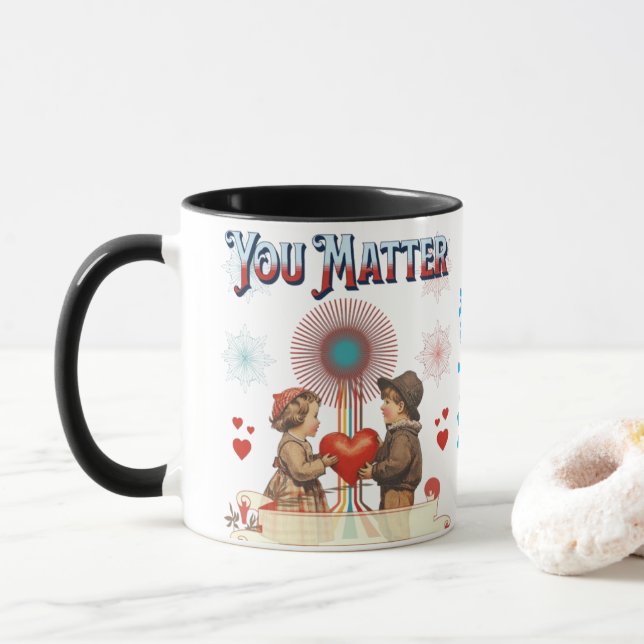 Sie spielen eine Rolle bei der Tasse - ein positiv (Mit Donut)