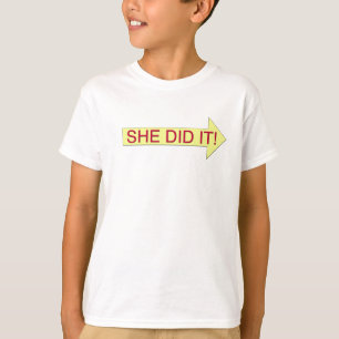 Sie tat es (rechter Pfeil) T-Shirt