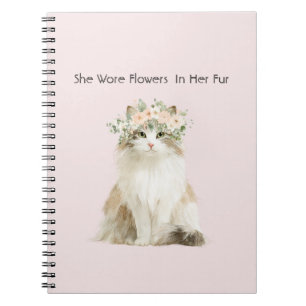 Sie trug Blumen in ihrer Fellkatze Notizblock