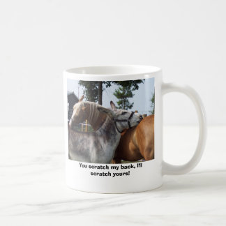 Sie verkratzen meine Rückseite, ich verkratzen Kaffeetasse
