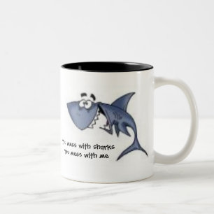 Sie verwirren mit sharksYou Verwirrung mit mir,… Zweifarbige Tasse