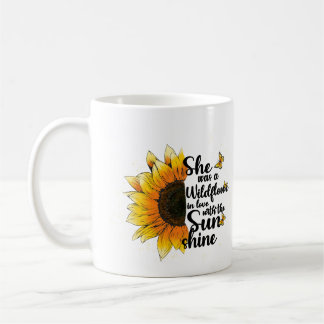 Sie war eine Wildblume in Liebe mit dem Sonnensche Kaffeetasse