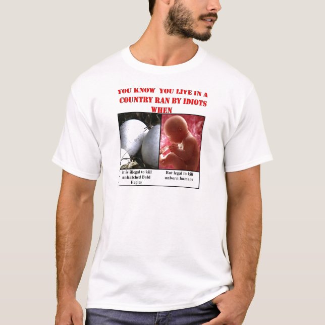 SIE WISSEN, DASS SIE IN EINEM LAND LIEFEN DURCH T-Shirt (Vorderseite)