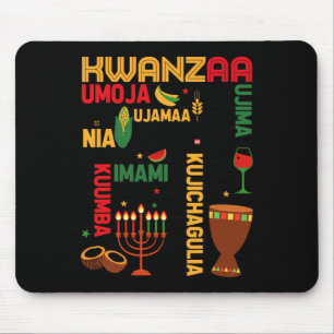 Sieben Prinzipien von Kwanzaa, einem stolzen Afroa Mousepad