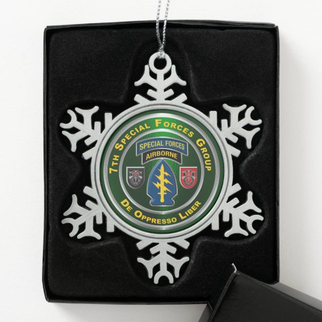 siebte Gruppe der Spezialeinheiten Schneeflocken Zinn-Ornament (Box)