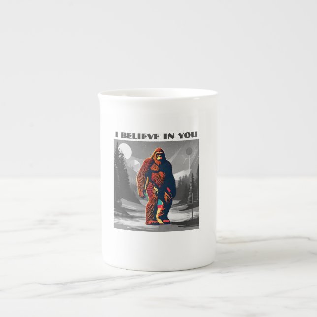 Siegel der Genehmigung von Bigfoot Prozellantasse (Vorderseite)